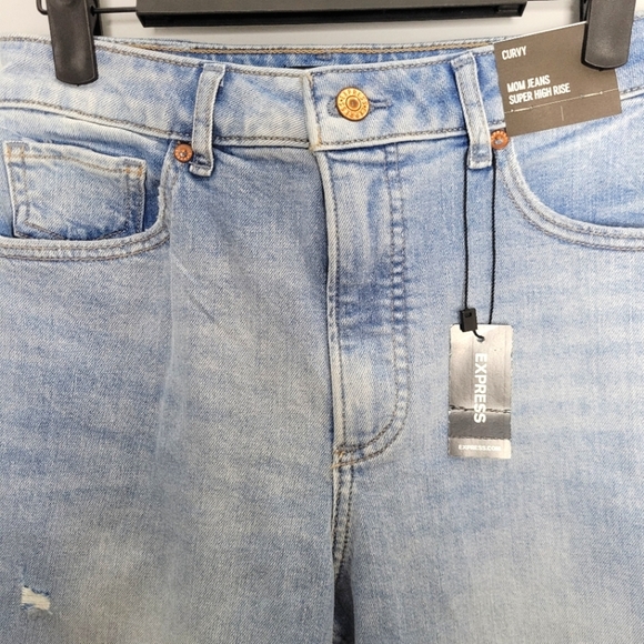 NWT Express Size 6 Curvy Super High Waisted Ripped Mom Jeans - Picture 6 of 12